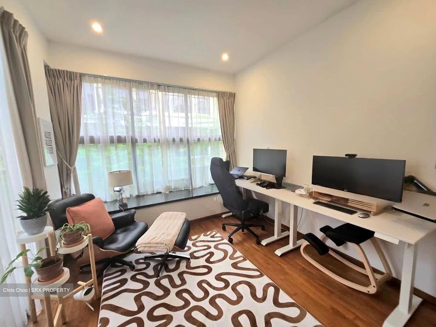 Holland Link (D10), Terrace #608642051